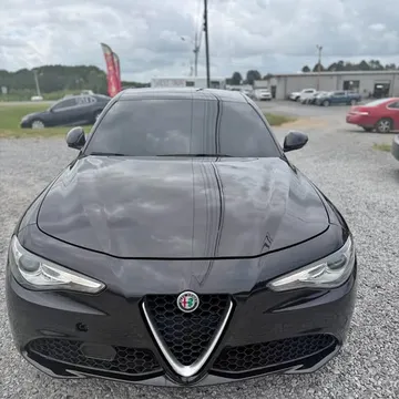 2017 Alfa Romeo Giulia Giulia
