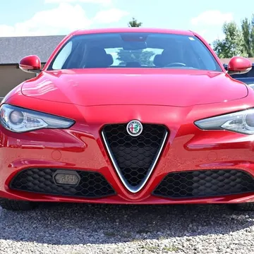 2017 Alfa Romeo Giulia Q4
