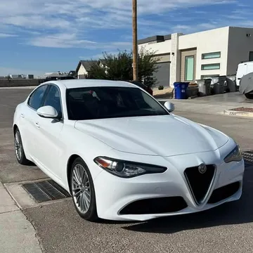 2017 Alfa Romeo Giulia Giulia