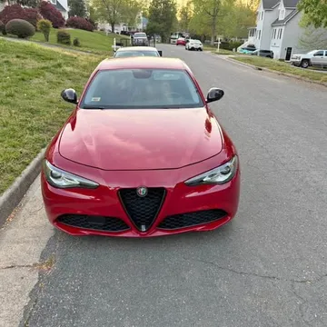2017 Alfa Romeo Giulia Giulia
