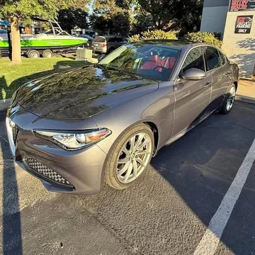 2017 Alfa Romeo Giulia Giulia