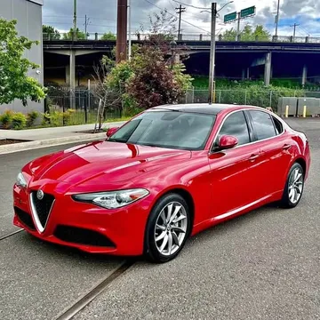 2017 Alfa Romeo Giulia Giulia