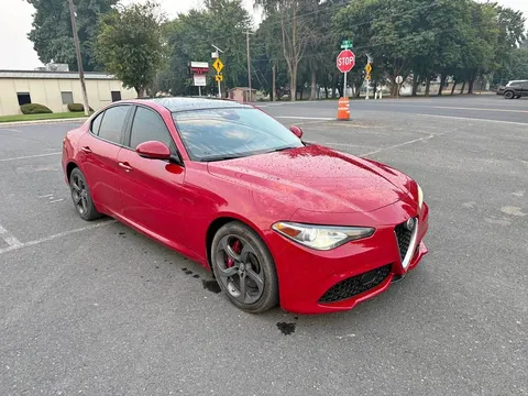 2017 Alfa Romeo Giulia Giulia