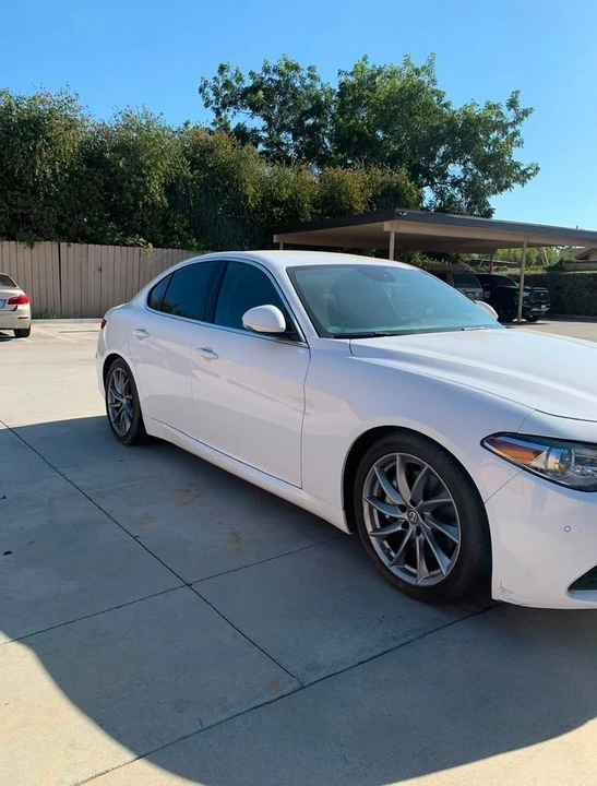 2017 Alfa Romeo Giulia - Image 3 of 8
