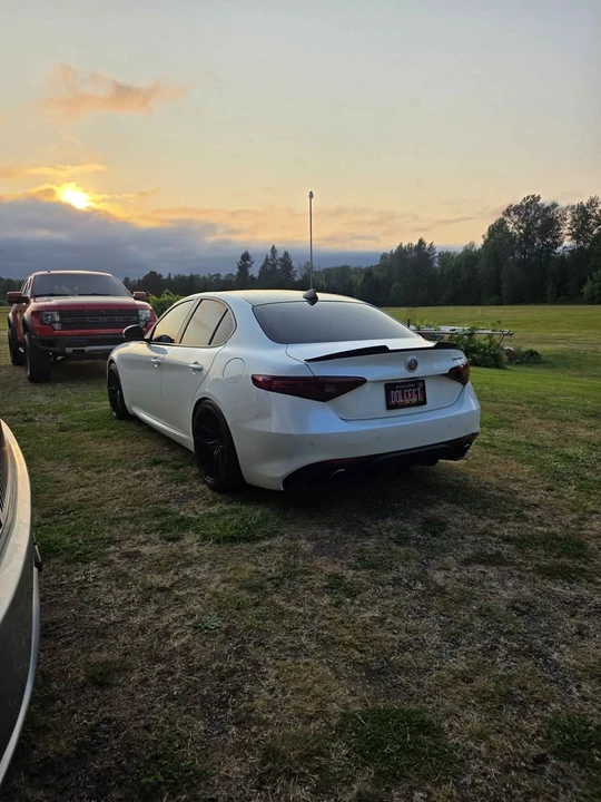 2017 Alfa Romeo Giulia - Image 2 of 7