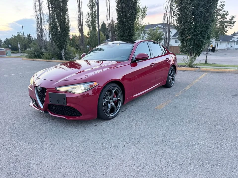 2017 Alfa Romeo Giulia - Image 7 of 10