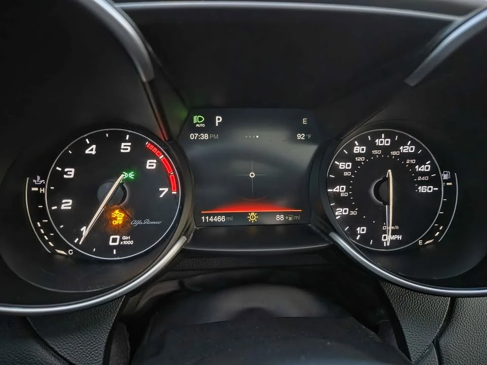 2017 Alfa Romeo Giulia - Image 7 of 15