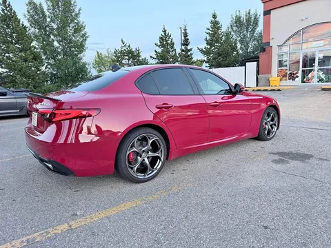 2017 Alfa Romeo Giulia Giulia
