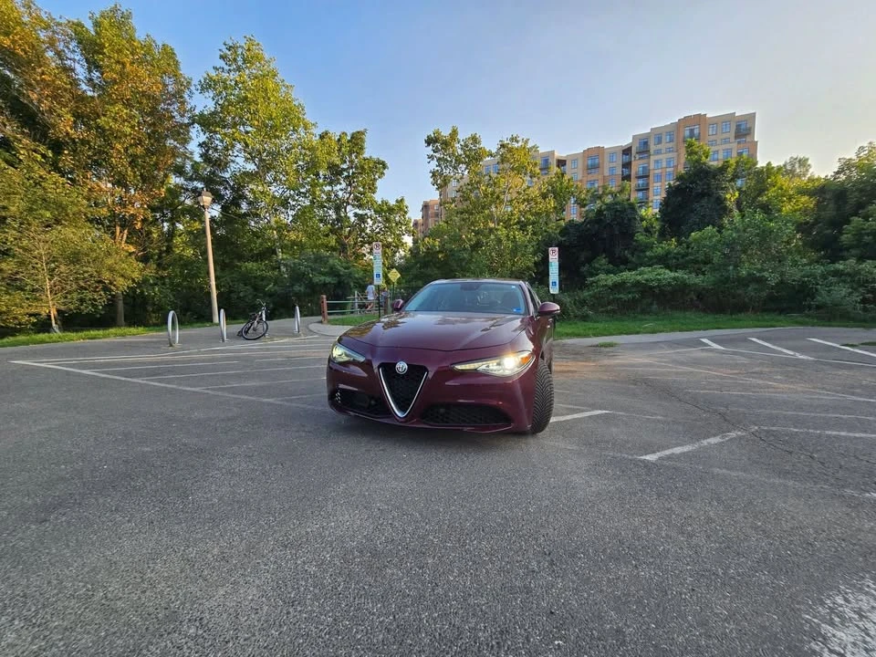 2017 Alfa Romeo Giulia - Image 6 of 20