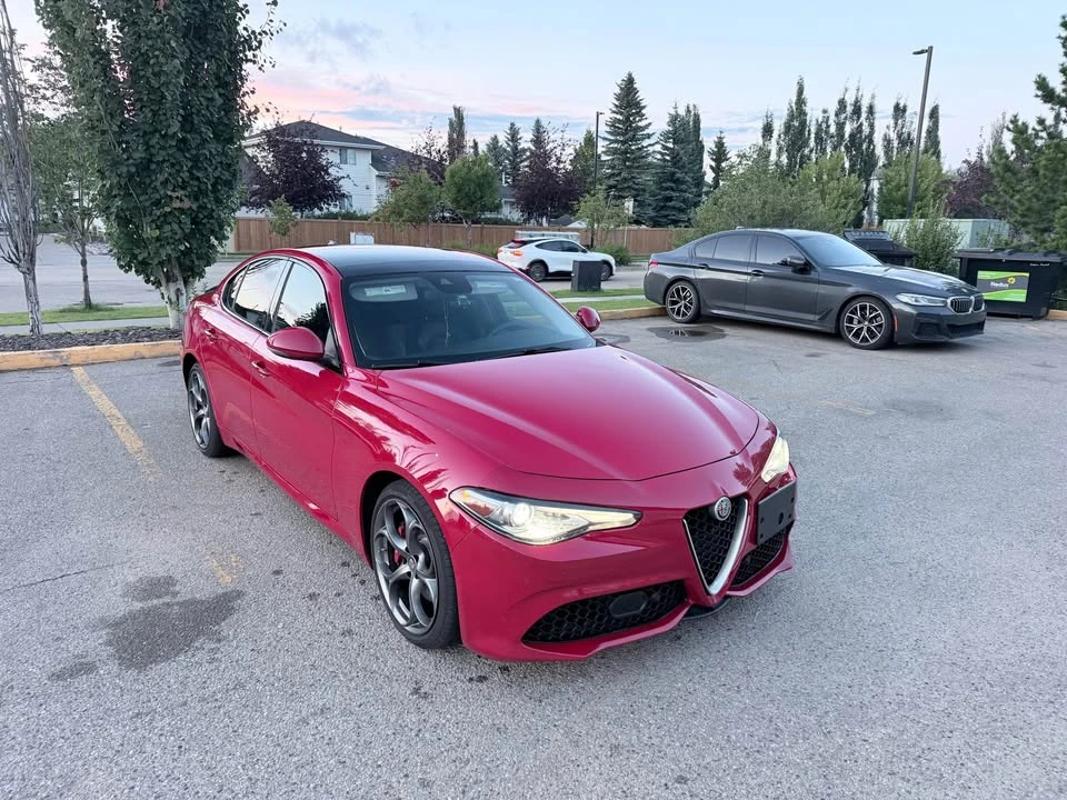 2017 Alfa Romeo Giulia - Image 4 of 10