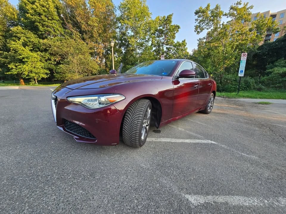 2017 Alfa Romeo Giulia - Image 11 of 20