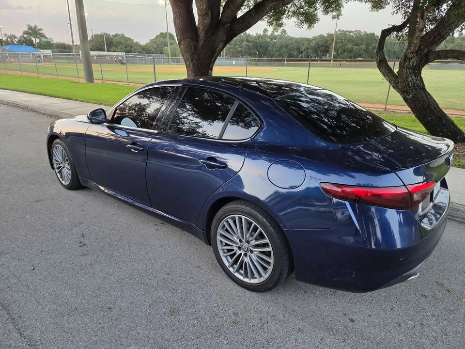 2017 Alfa Romeo Giulia - Image 4 of 15