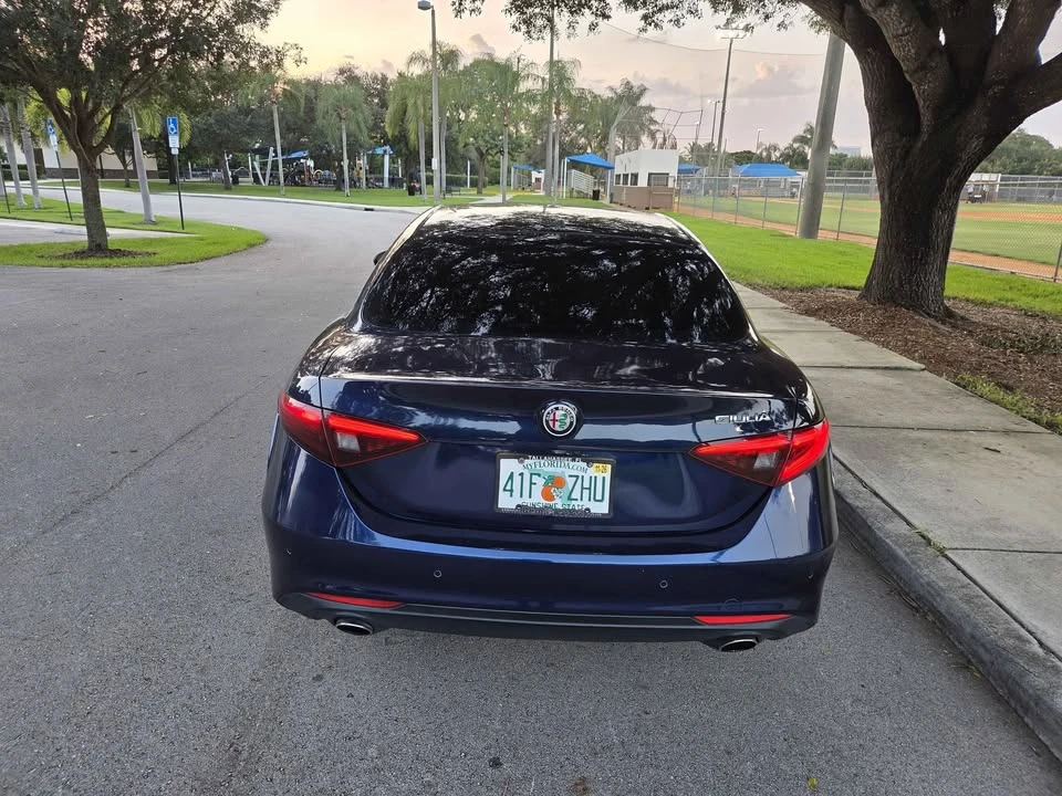 2017 Alfa Romeo Giulia - Image 6 of 15