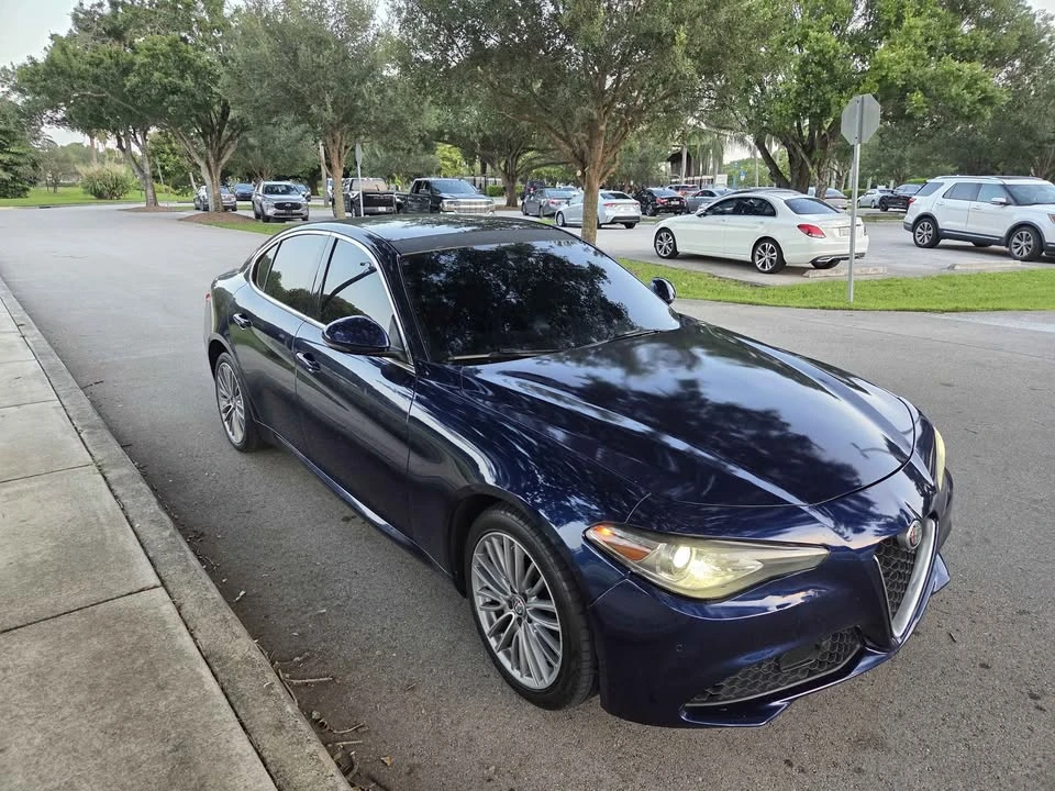2017 Alfa Romeo Giulia - Image 2 of 15