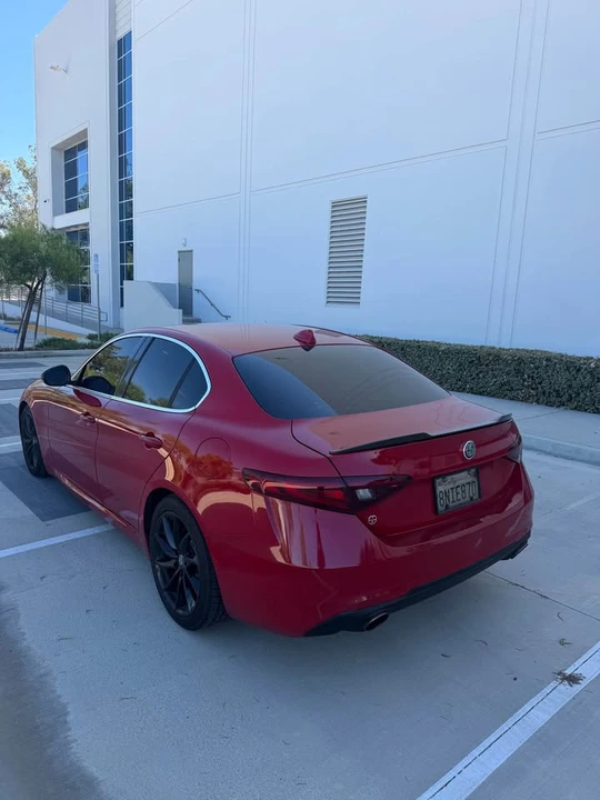 2017 Alfa Romeo Giulia - Image 4 of 7