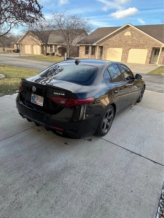 2017 Alfa Romeo Giulia - Image 3 of 10