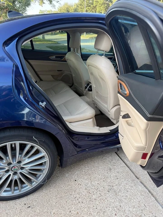 2017 Alfa Romeo Giulia - Image 7 of 14