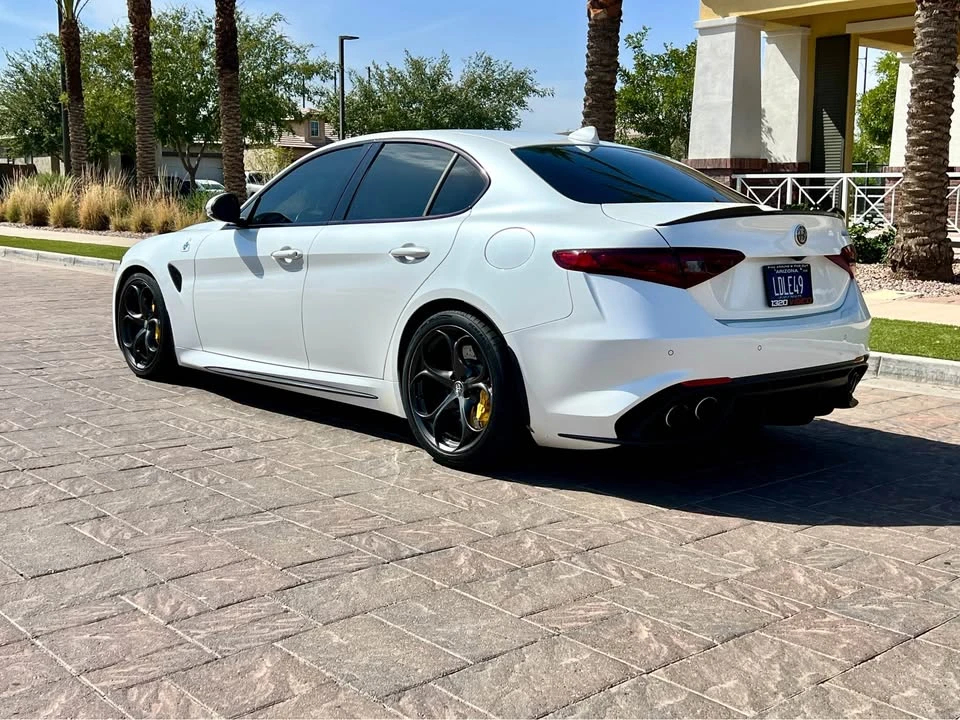 2017 Alfa Romeo Giulia - Image 4 of 20