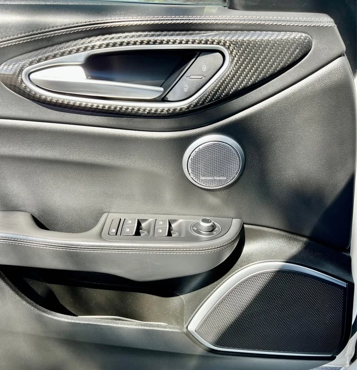 2017 Alfa Romeo Giulia - Image 15 of 20