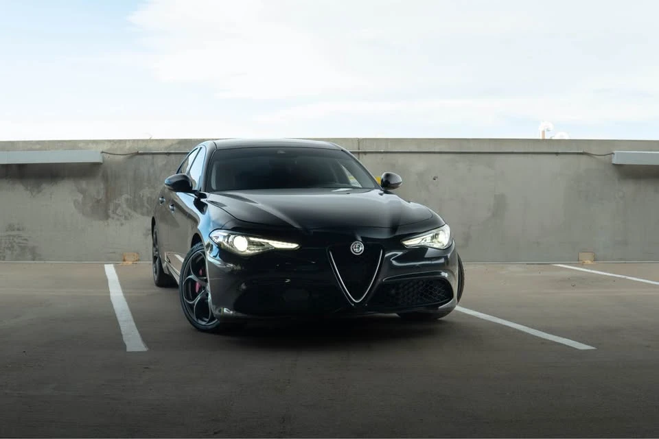 2017 Alfa Romeo Giulia - Image 6 of 7