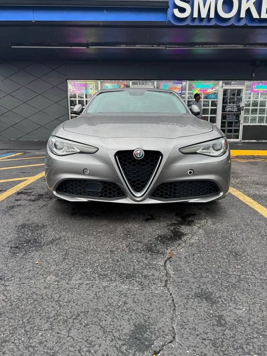 2017 Alfa Romeo Giulia - Image 4 of 12