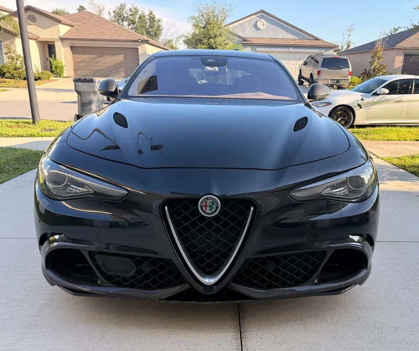 2017 Alfa Romeo Giulia - Image 2 of 20