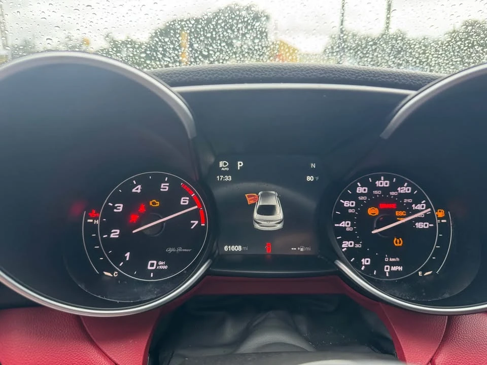 2017 Alfa Romeo Giulia - Image 10 of 12