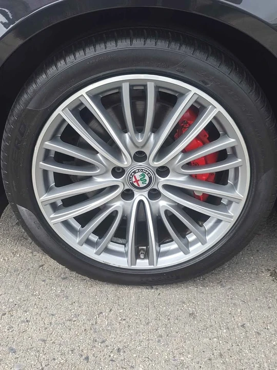 2017 Alfa Romeo Giulia - Image 2 of 15