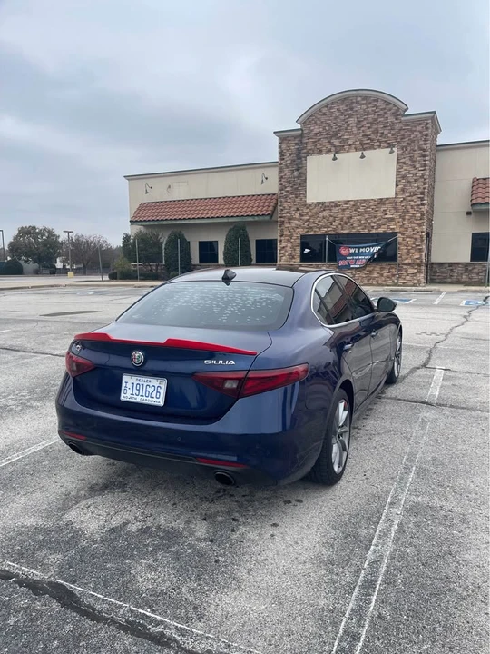 2017 Alfa Romeo Giulia - Image 7 of 12