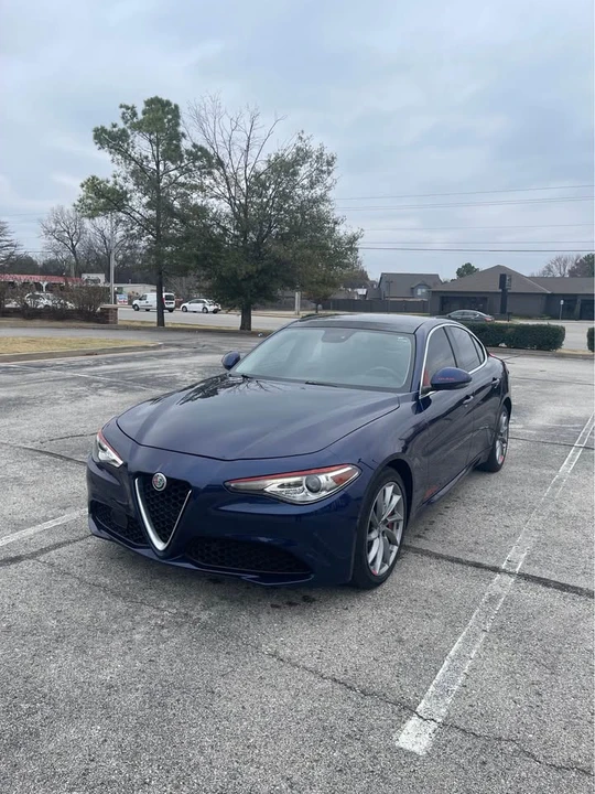 2017 Alfa Romeo Giulia - Image 2 of 12