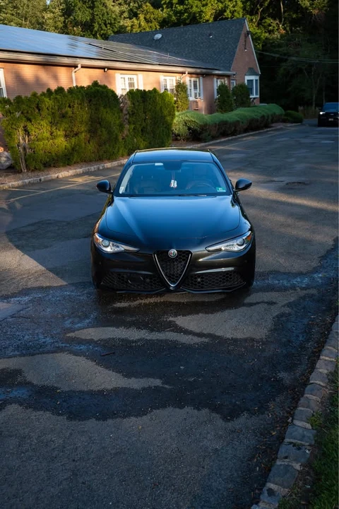 2017 Alfa Romeo Giulia - Image 3 of 20