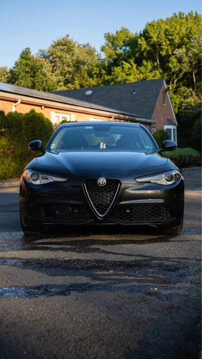 2017 Alfa Romeo Giulia - Image 5 of 20