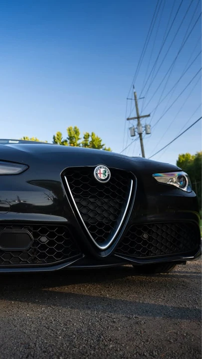 2017 Alfa Romeo Giulia - Image 4 of 20