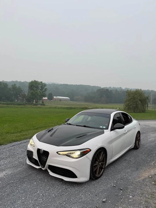 2017 Alfa Romeo Giulia - Image 12 of 12