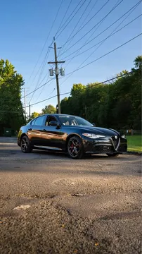 2017 Alfa Romeo Giulia Giulia