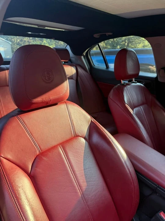 2017 Alfa Romeo Giulia - Image 6 of 12