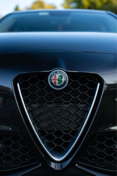 2017 Alfa Romeo Giulia - Image 6 of 20
