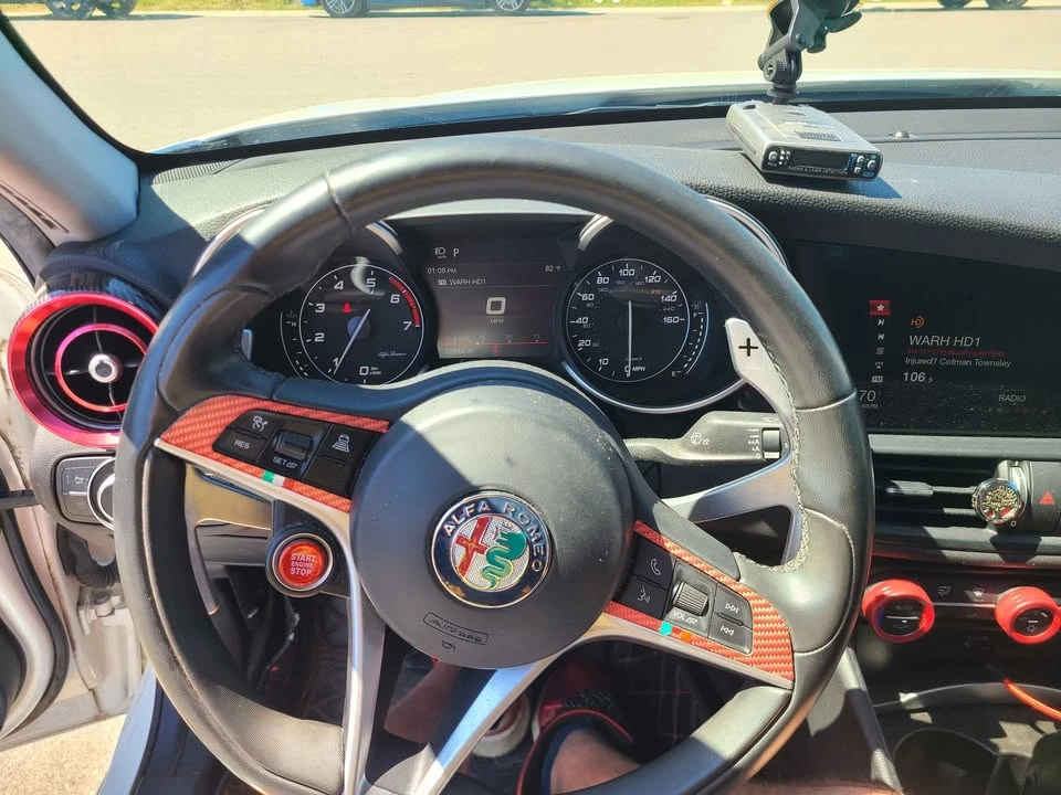 2017 Alfa Romeo Giulia - Image 4 of 14