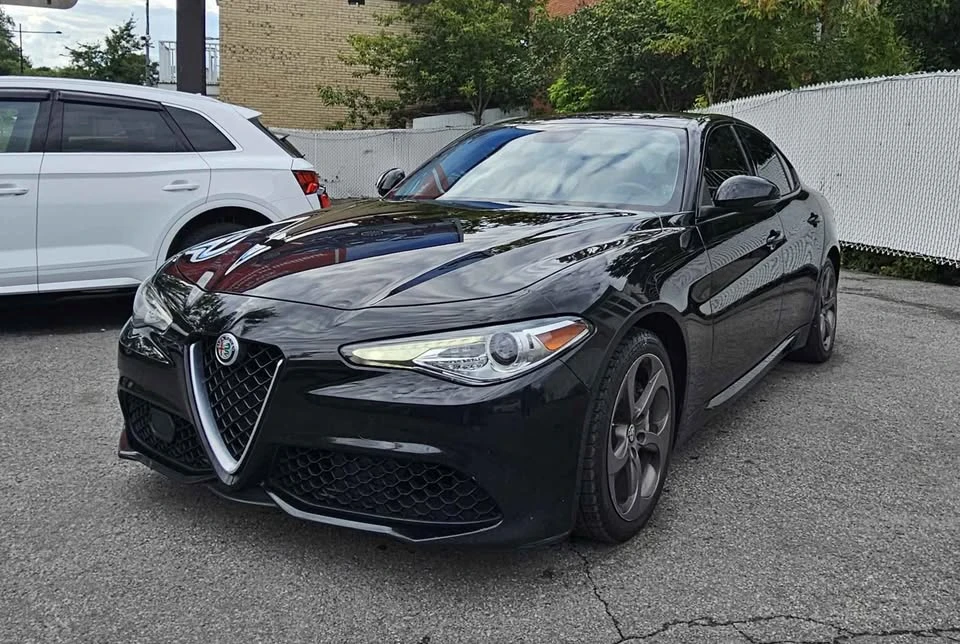 2017 Alfa Romeo Giulia - Image 2 of 20