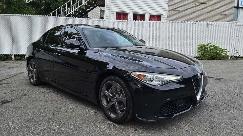 2017 Alfa Romeo Giulia - Image 10 of 20