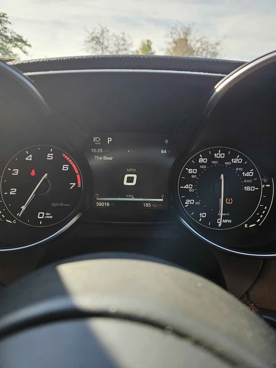 2017 Alfa Romeo Giulia - Image 10 of 11