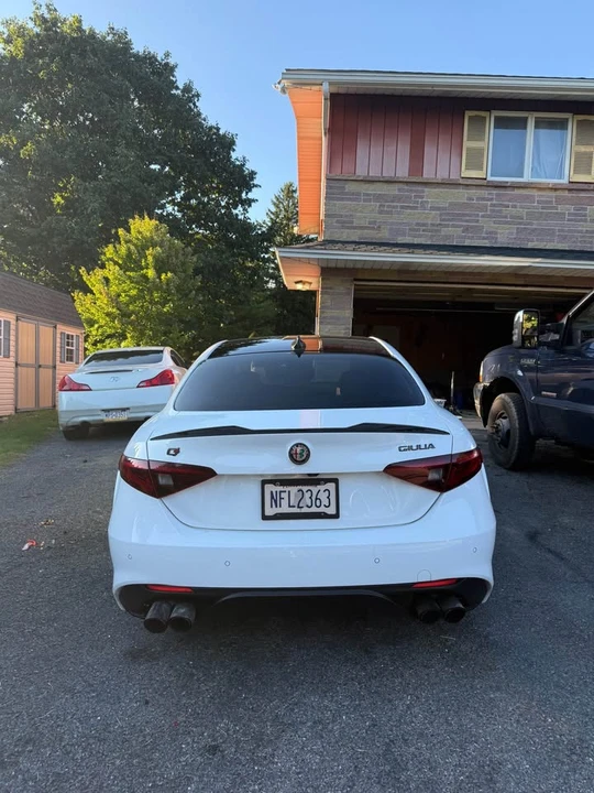 2017 Alfa Romeo Giulia - Image 3 of 12