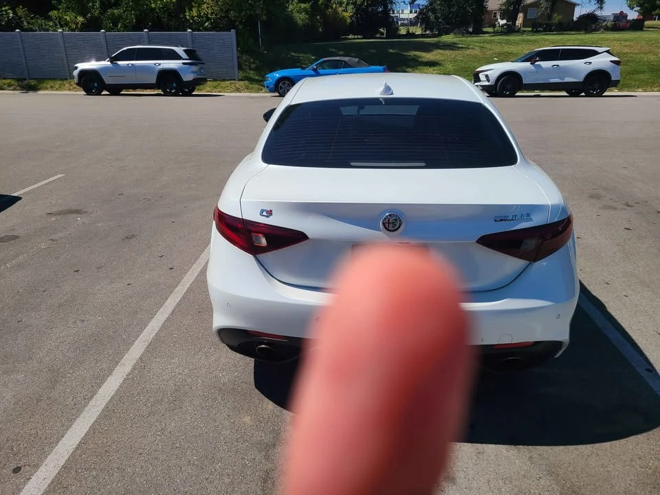 2017 Alfa Romeo Giulia - Image 12 of 14