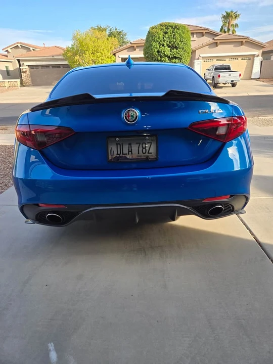 2017 Alfa Romeo Giulia - Image 5 of 12