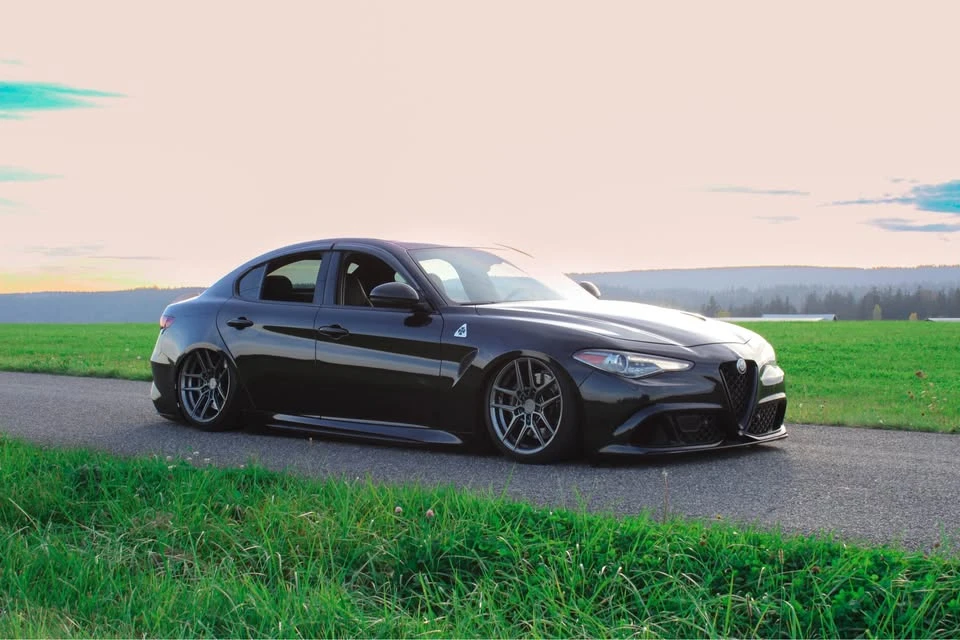 2017 Alfa Romeo Giulia - Image 3 of 7