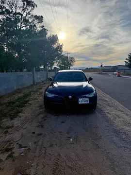 2017 Alfa Romeo Giulia Giulia