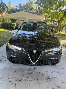 2017 Alfa Romeo Giulia Giulia
