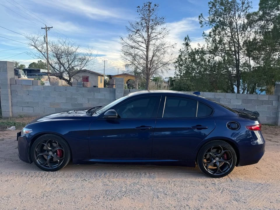 2017 Alfa Romeo Giulia - Image 2 of 5