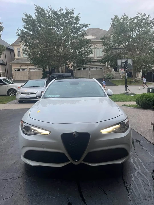 2017 Alfa Romeo Giulia - Image 2 of 5