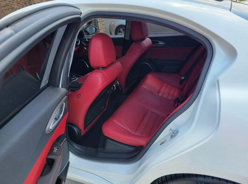 2017 Alfa Romeo Giulia - Image 6 of 6